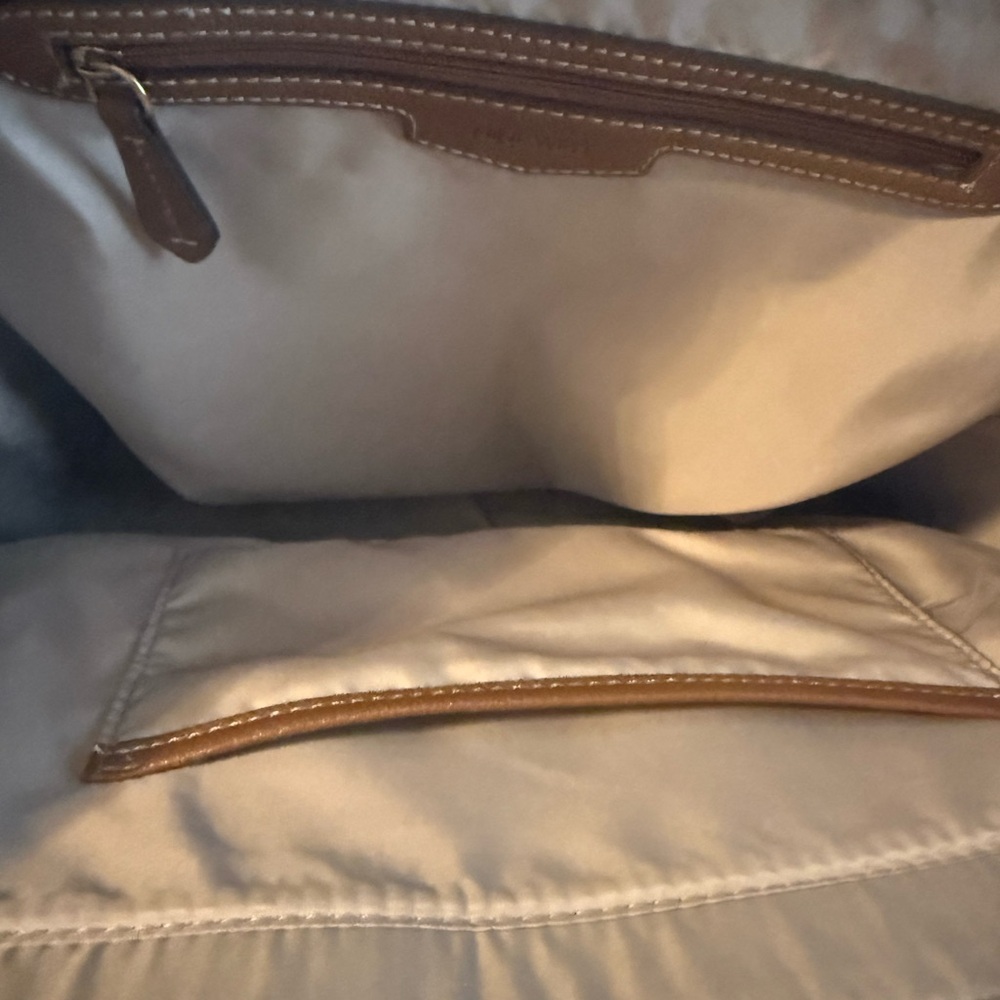 SOLD—Nine West Tan Structured Tote with faux leather Gold Accents- EUC - Picture 11 of 14